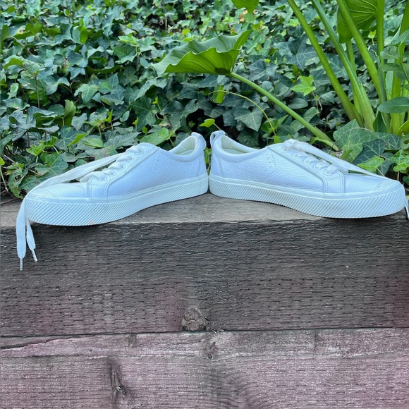 Cariuma "OCA" pebbled leather sneakers - size 9 - Picture 4 of 8